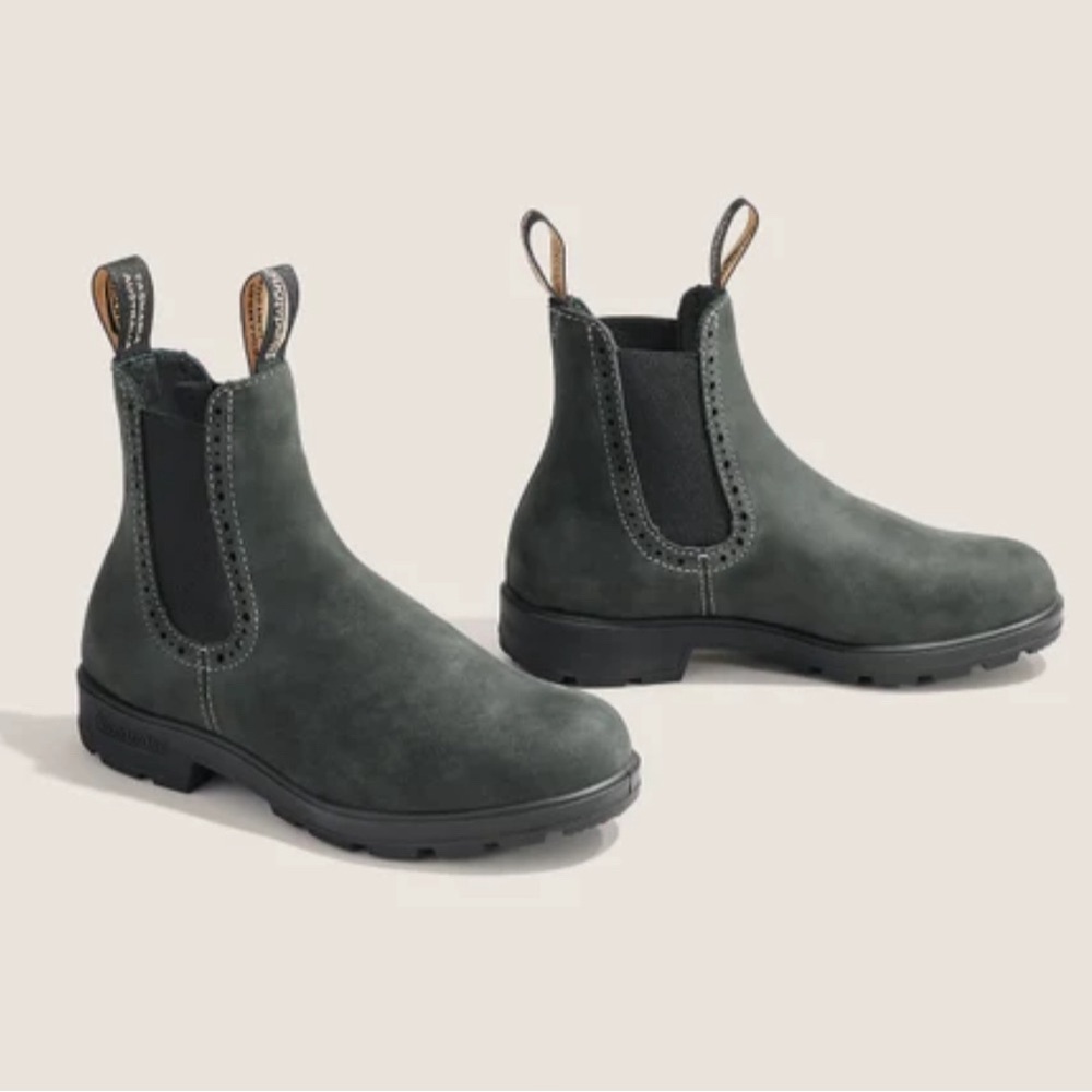 BLUNDSTONE Women’s Rustic Black Premium Leather High Top Boots